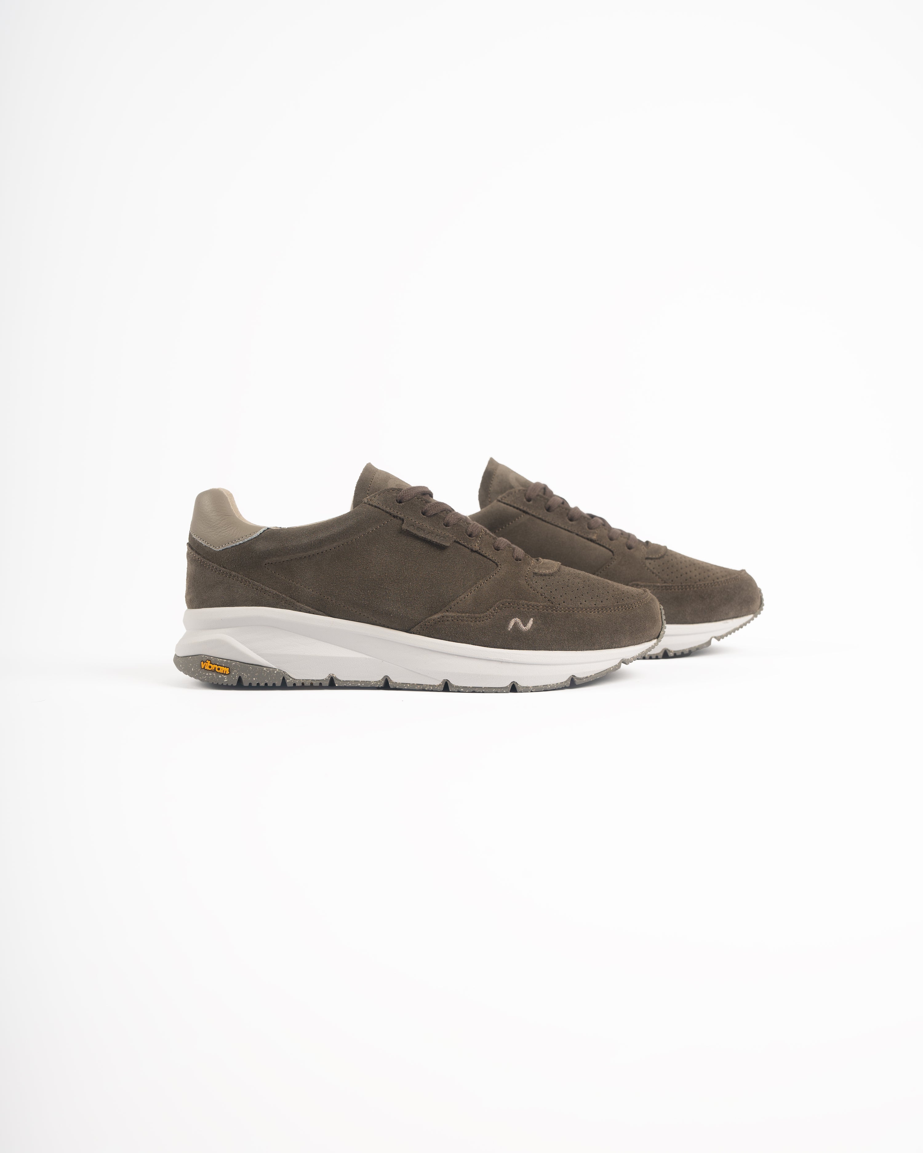 HAKONE V.1 | CARIBOU