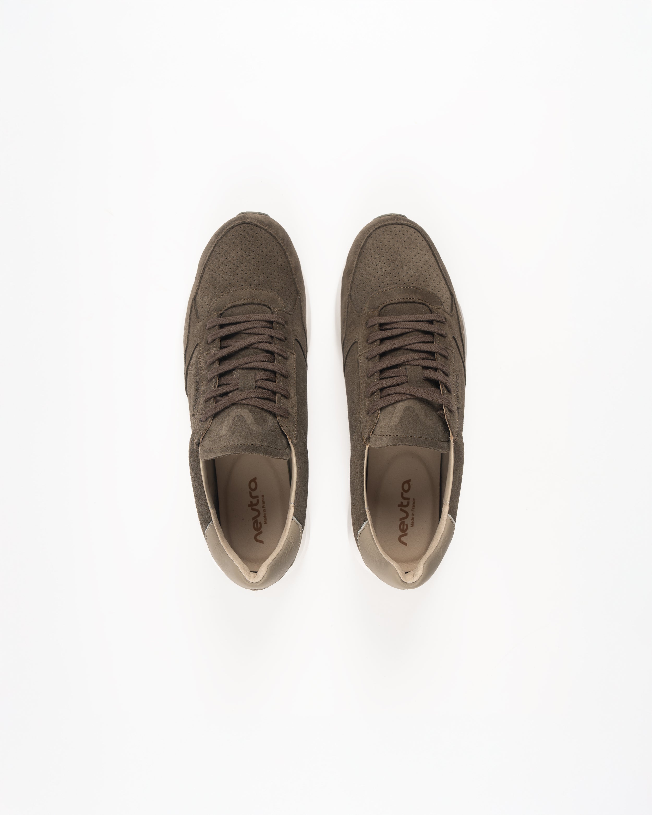 HAKONE V.1 | CARIBOU