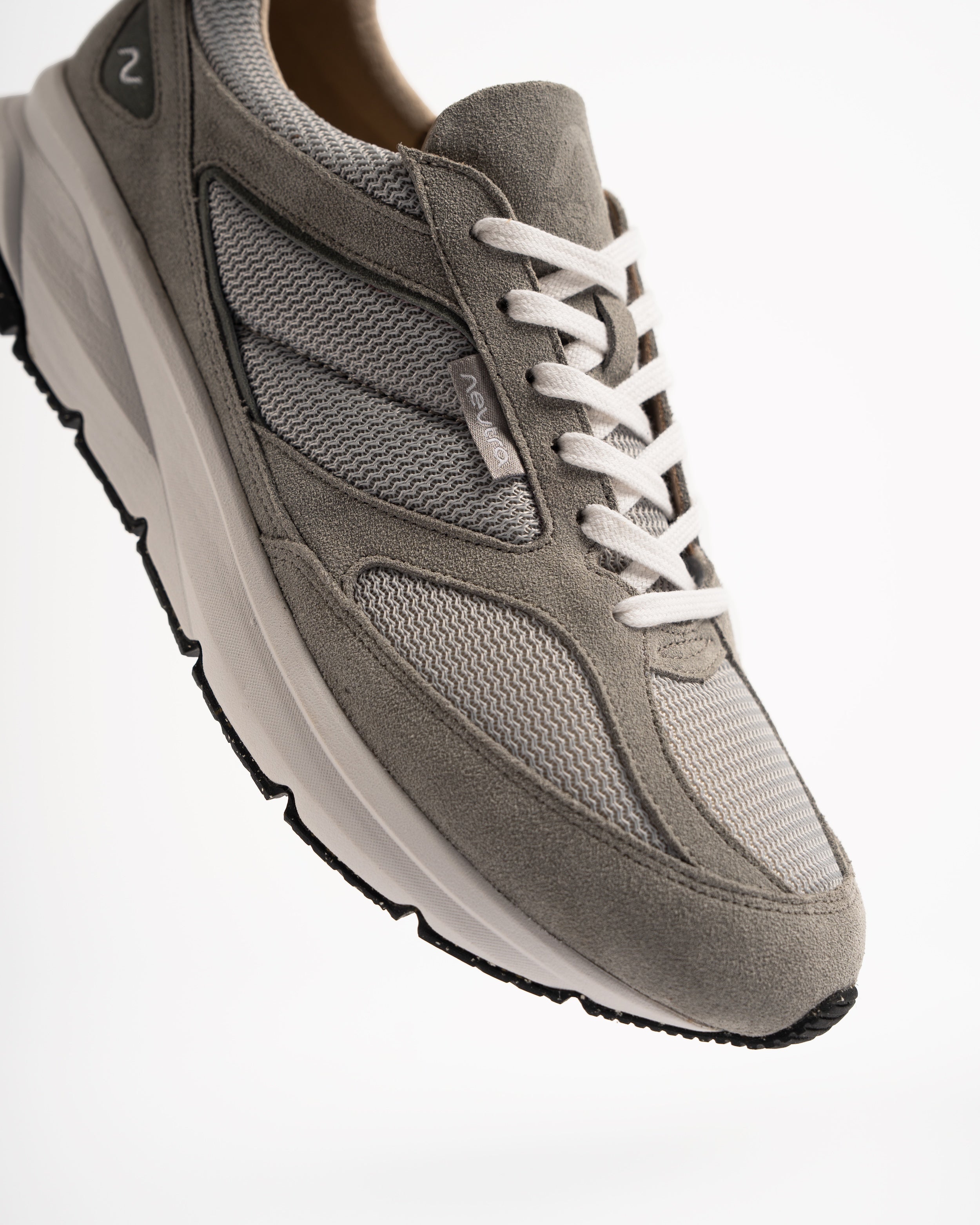 HAKONE TRAINER V.2 PRM WARP KNIT | CEMENT GRIS