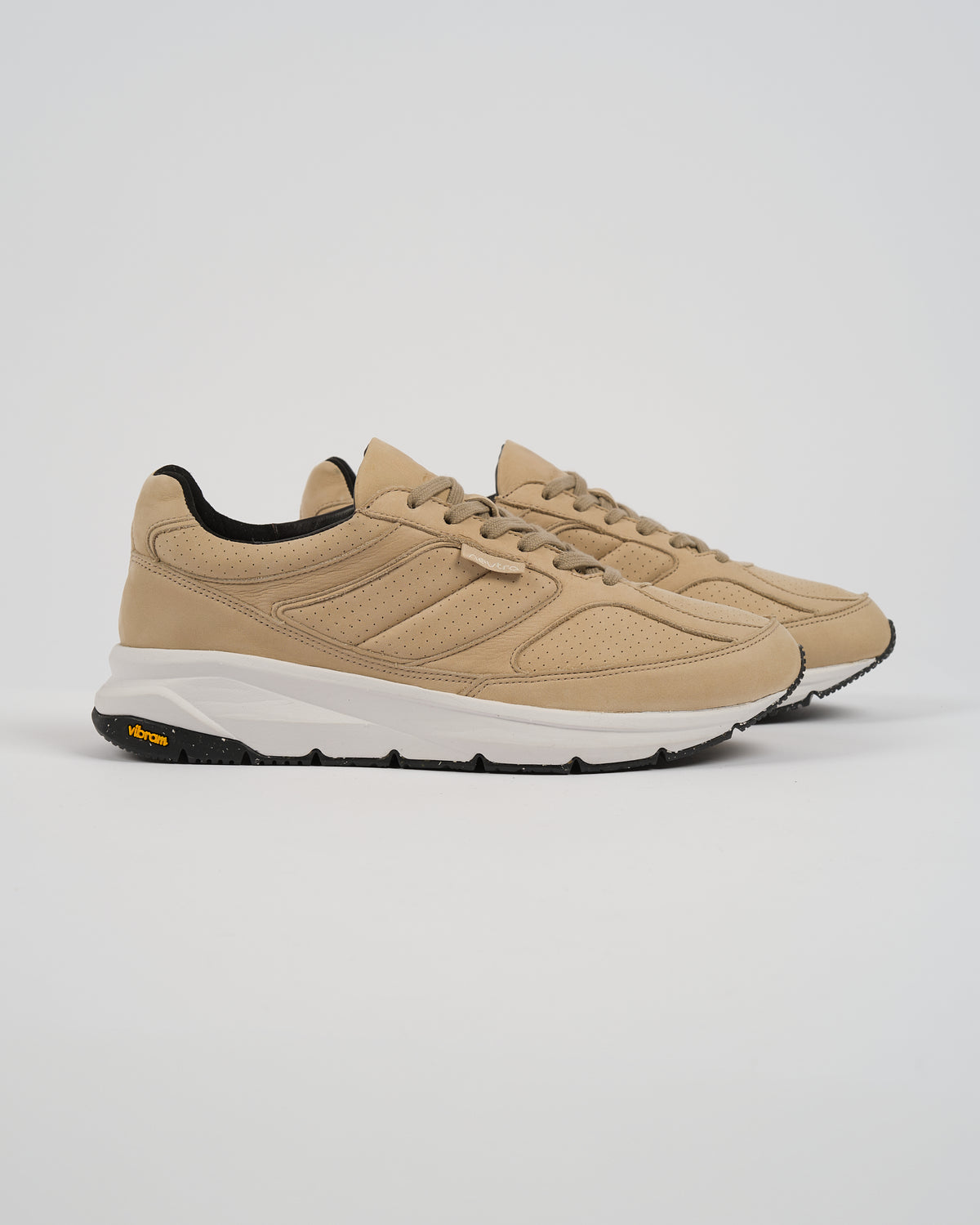 HAKONE TRAINER V.2 LX | WHITE OAK