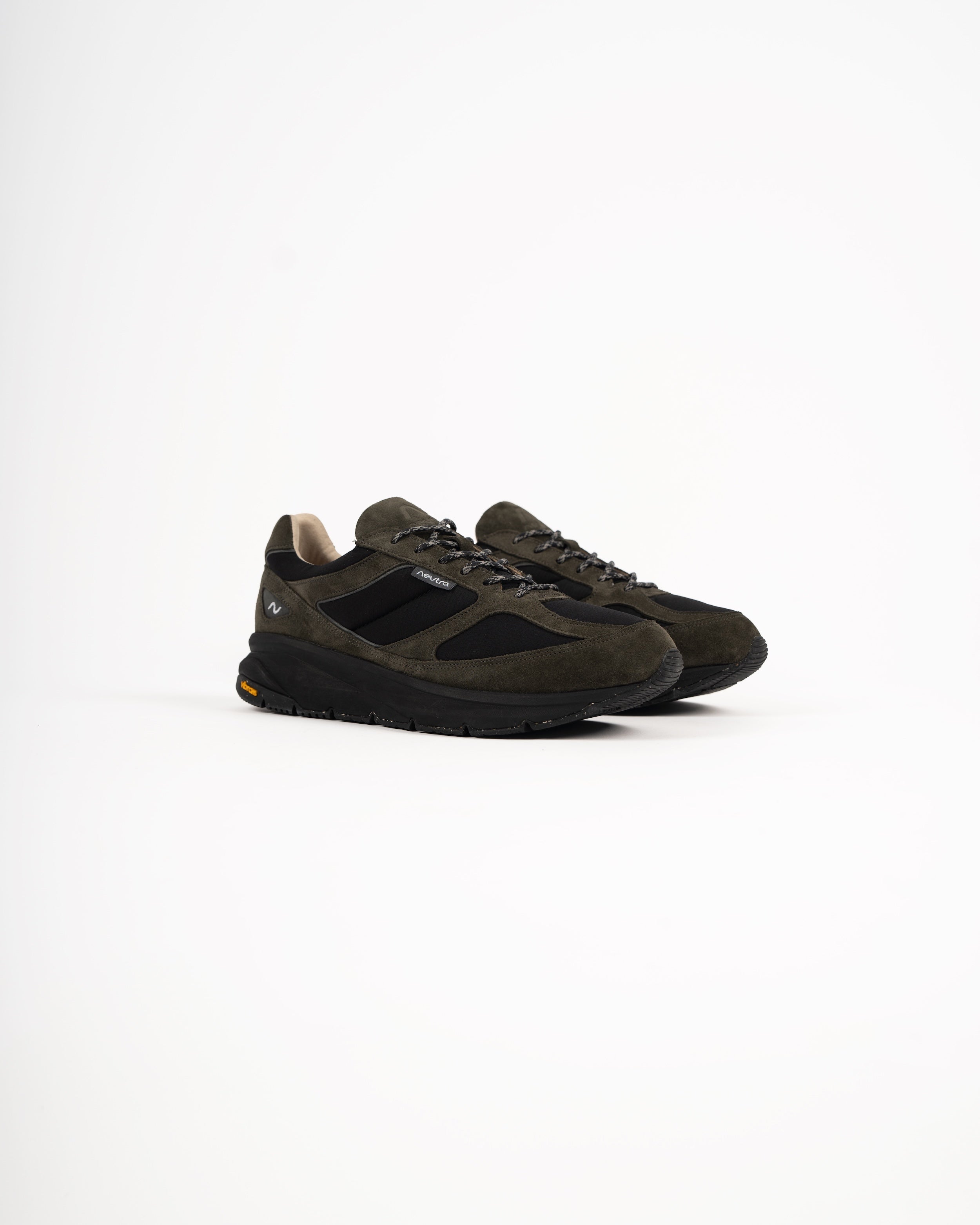 HAKONE TRAINER V.2 RIPSTOP | CATFISH BLACK