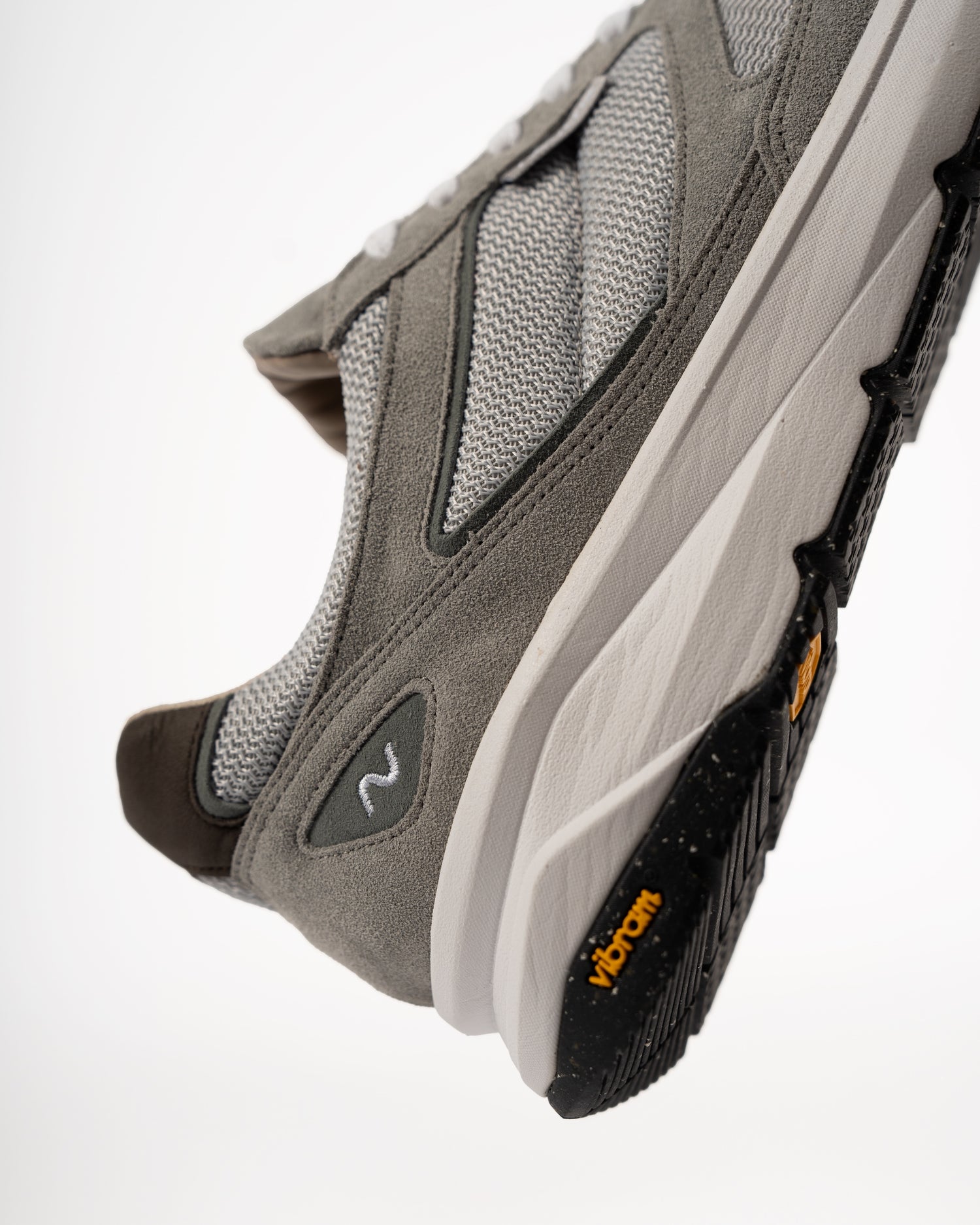HAKONE TRAINER V.2 PRM WARP KNIT | CEMENT GRIS